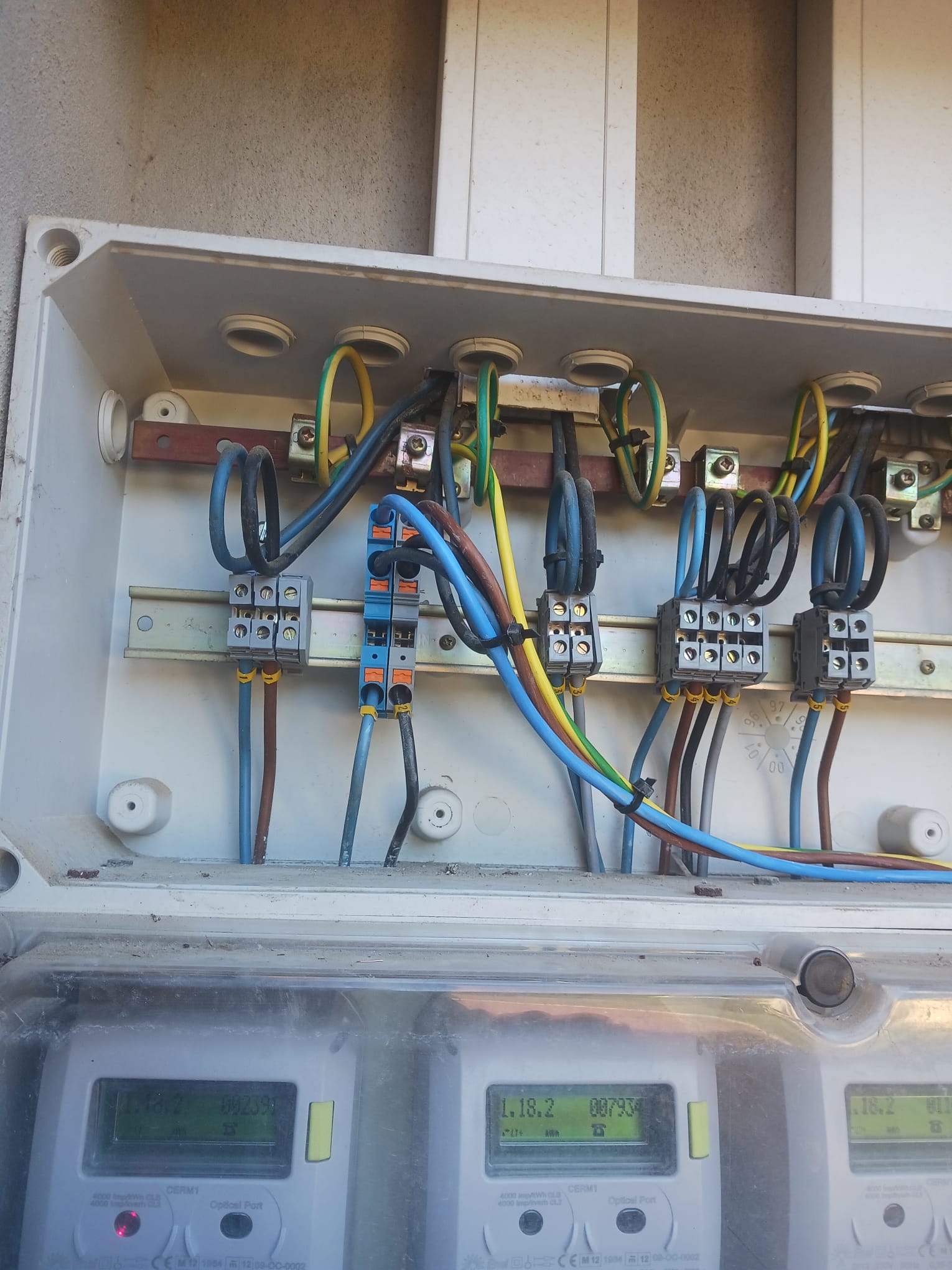 Pre-Instalación Cargador VE — Urbanización Calahonda
