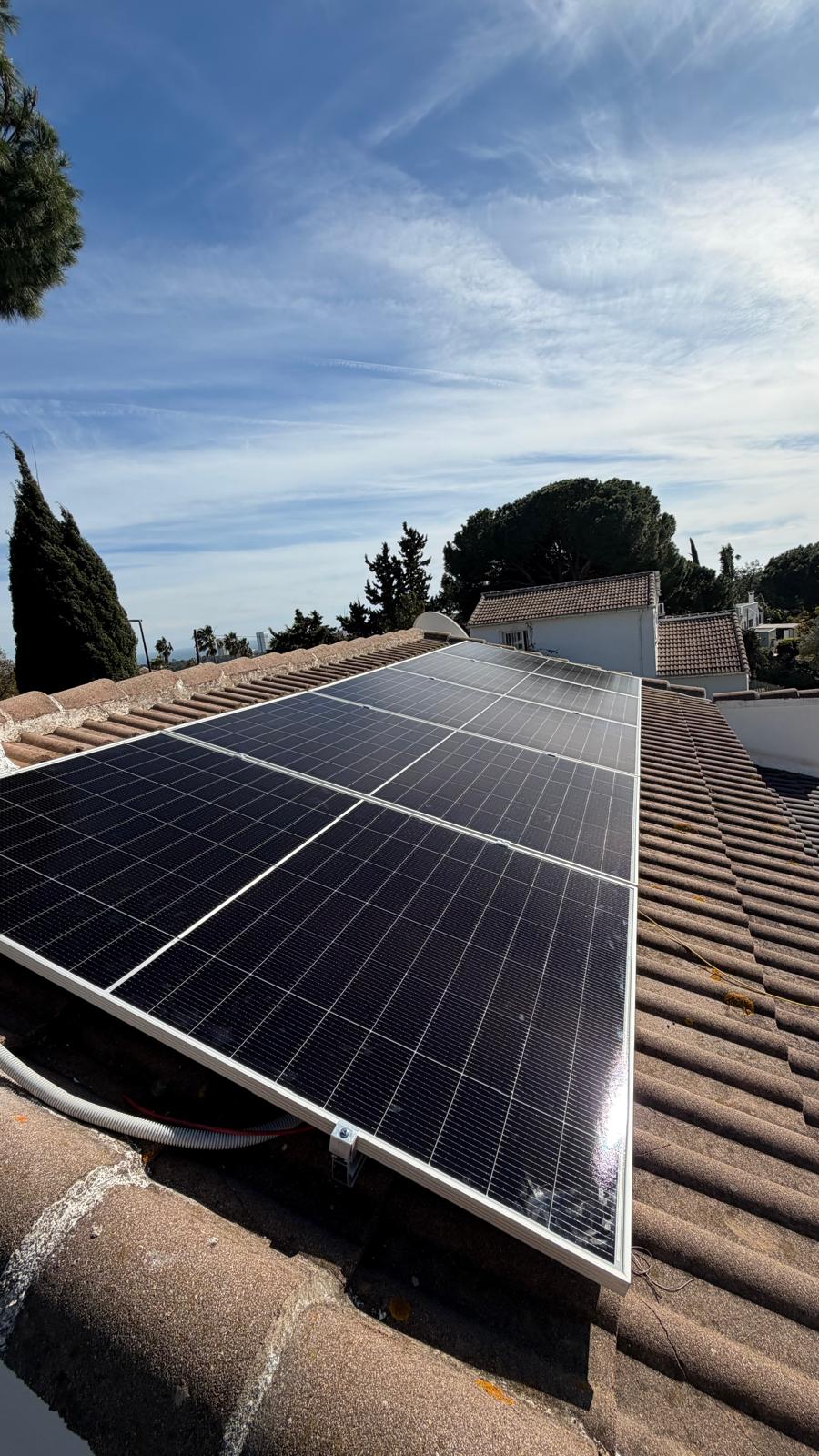 9kW Hybrid Solar — Expansion-Ready, Elviria